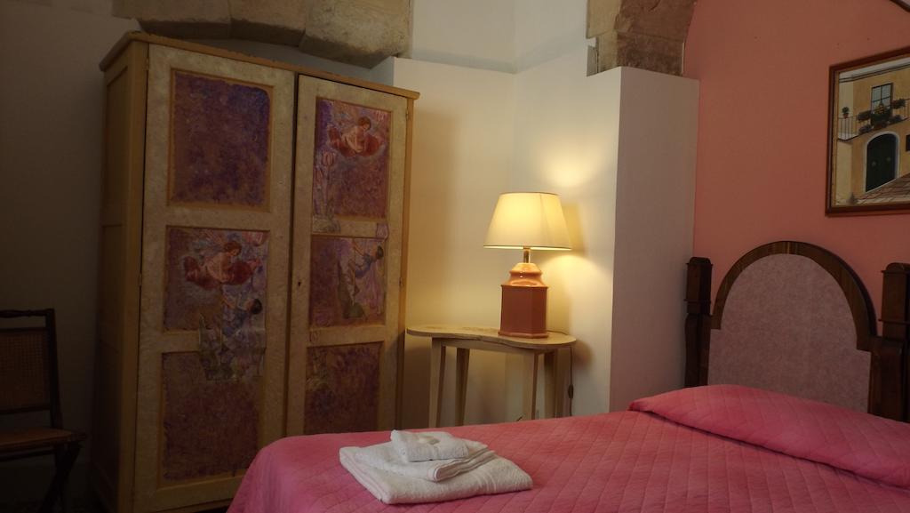 Antica Galateo Bed & Breakfast เลชเช ห้อง รูปภาพ