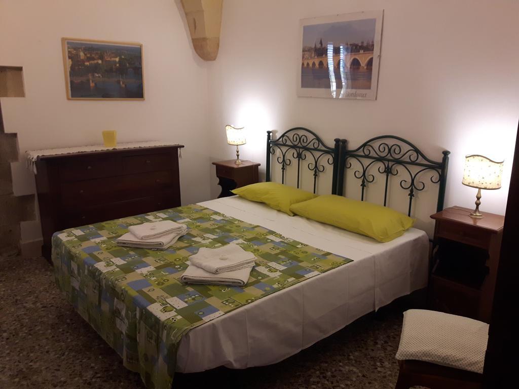 Antica Galateo Bed & Breakfast เลชเช ภายนอก รูปภาพ