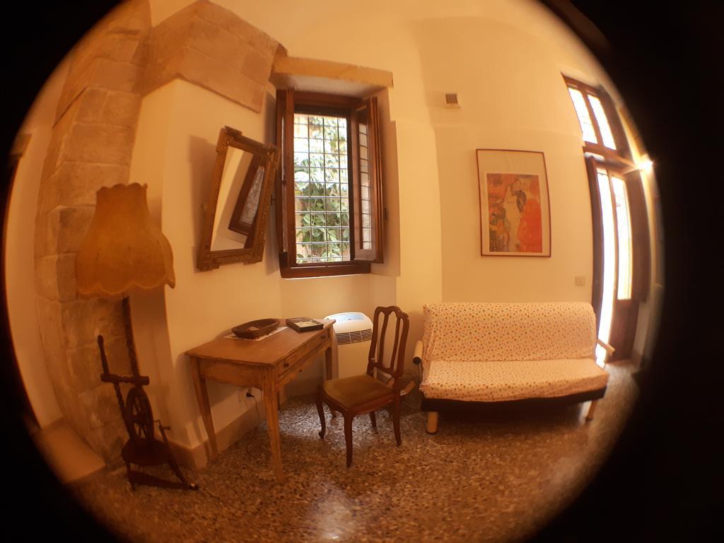 Antica Galateo Bed & Breakfast เลชเช ภายนอก รูปภาพ
